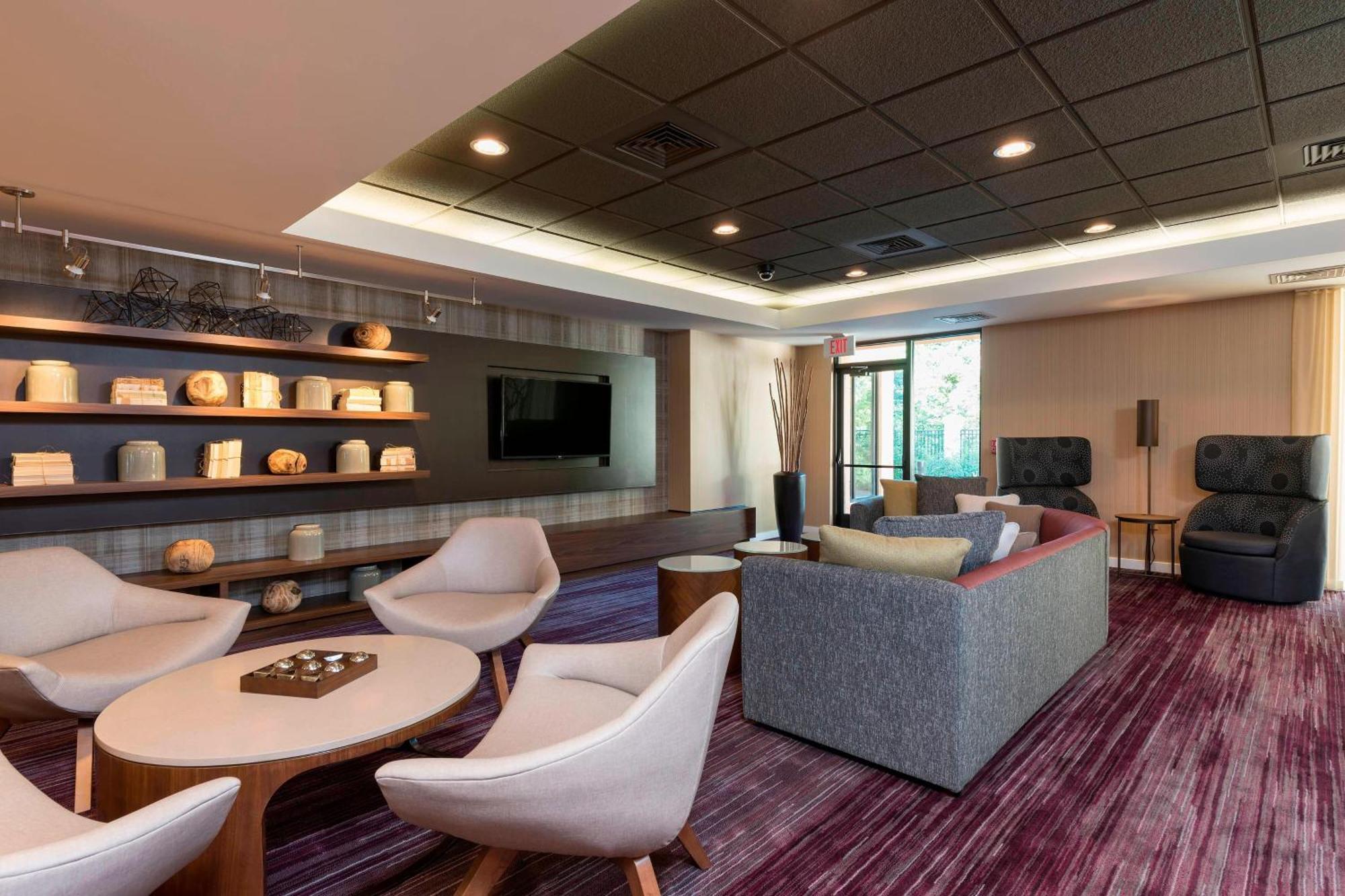 Courtyard By Marriott Traverse City Exteriör bild