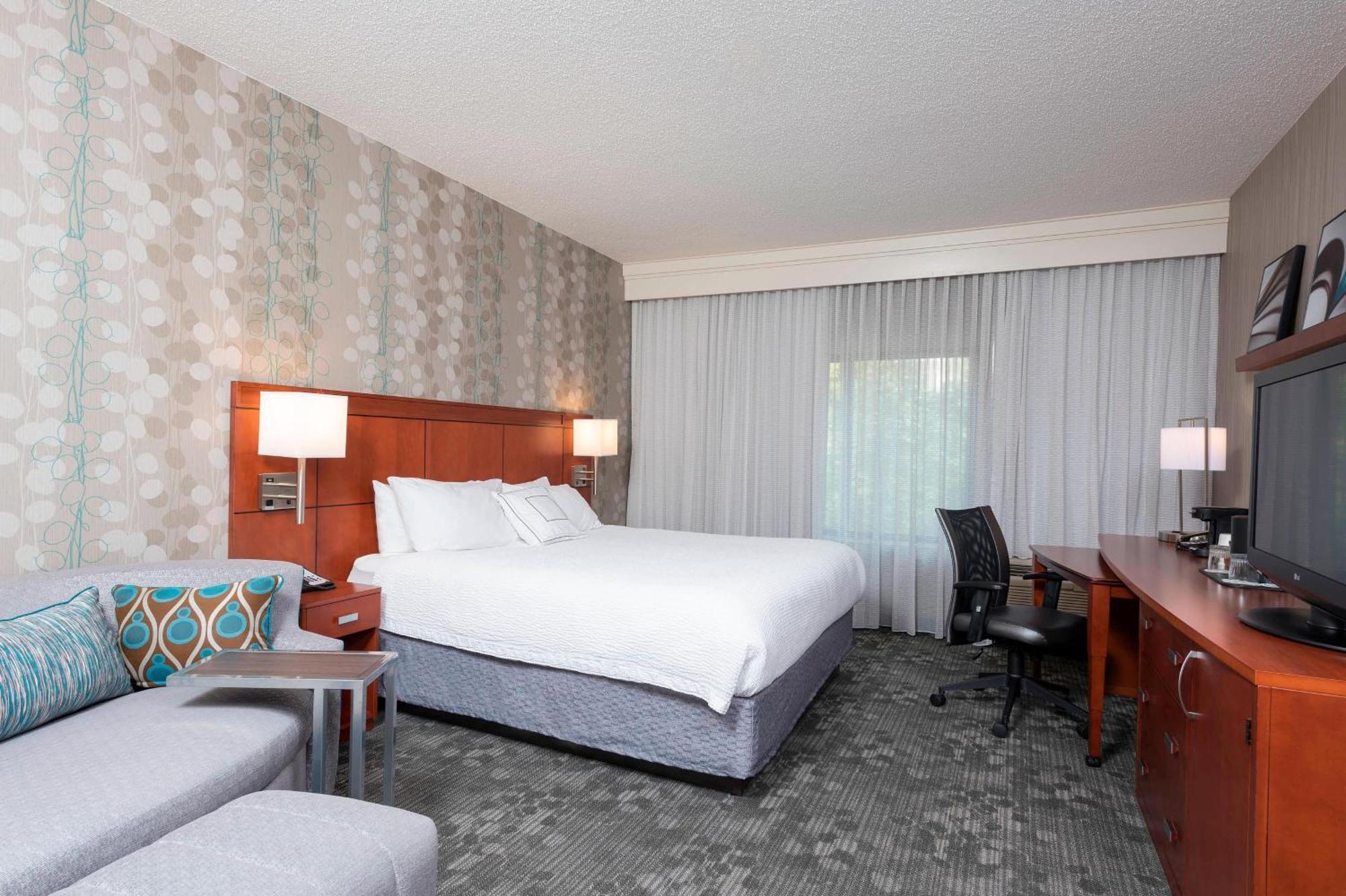 Courtyard By Marriott Traverse City Exteriör bild